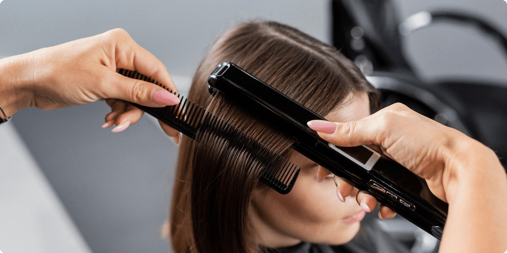 Préparer ses cheveux avant le lissage